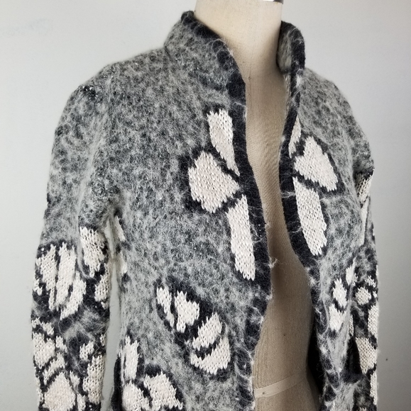 Willow and Clay Gray White Floral Wool Blend Coat - Picture 2 of 7
